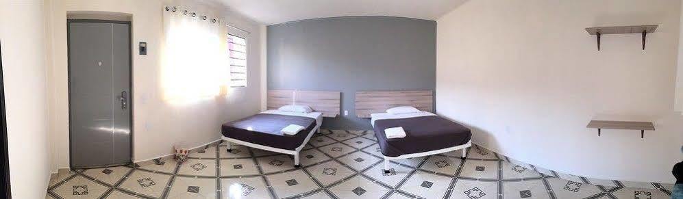 Oyo Hostel Oasis Centro Cerca Del Hospital Issste Hospital Jose Ma Morelos メキシコシティ エクステリア 写真